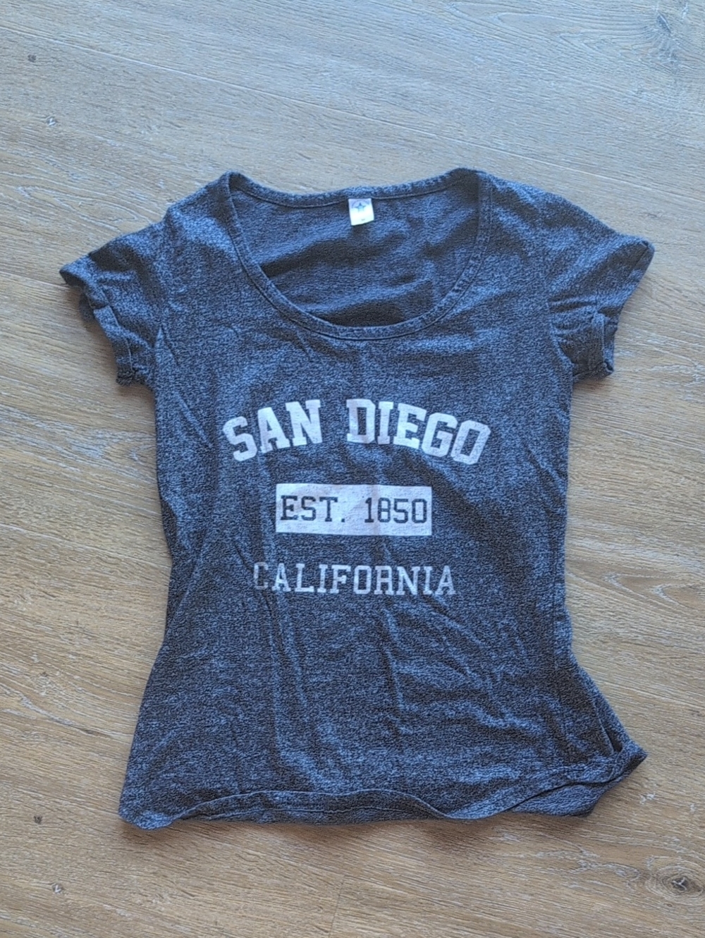San Diego California Graphic Scoop Neck Tee - Blue Grey Marl, Medium